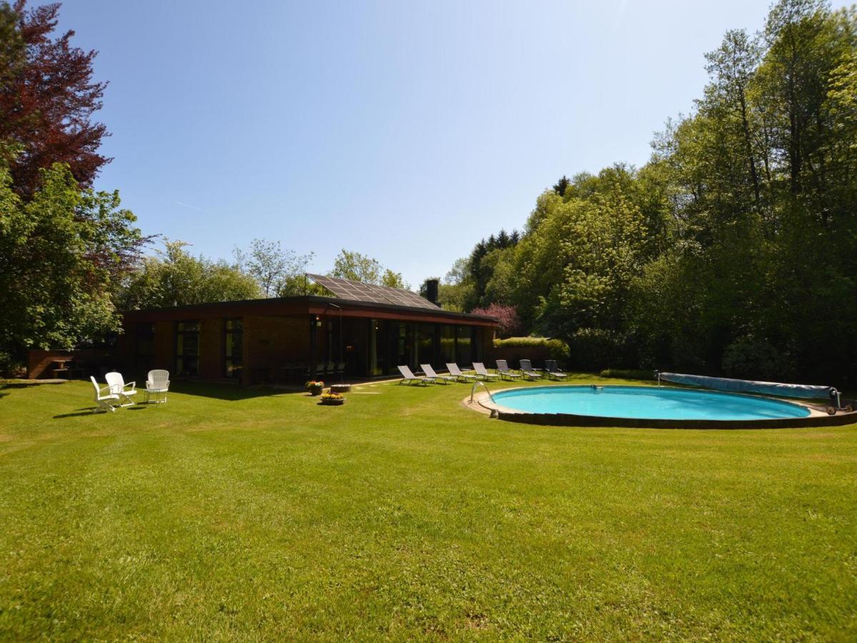Luxury Villa With Swimming Pool Stavelot Exterior foto